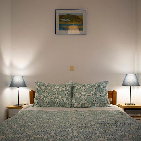 Iliochari Sea View Apartments Oropos - Kalamos Exterior photo