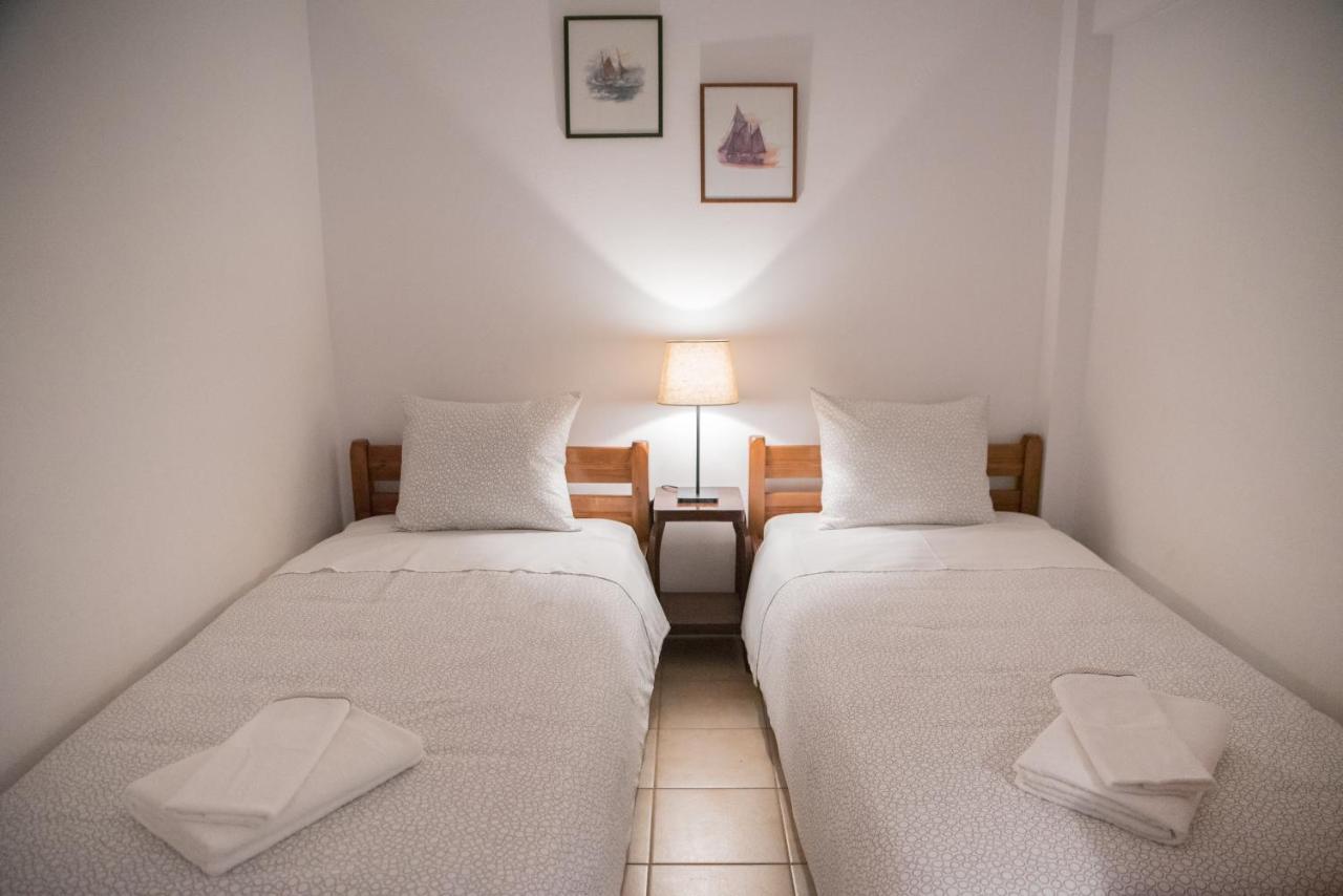 Iliochari Sea View Apartments Oropos - Kalamos Exterior photo